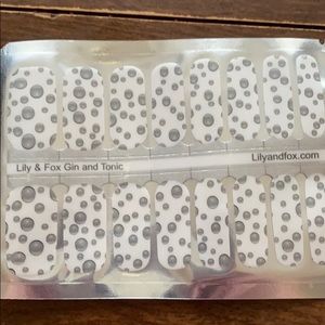 Nail wraps Gin and Tonic